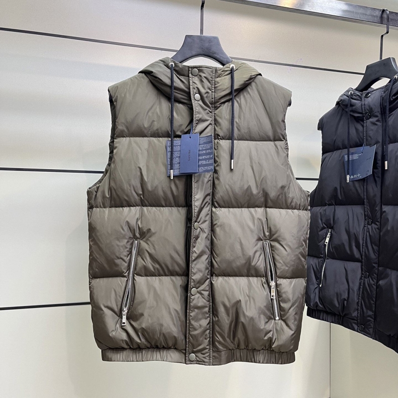 Pra*a down coat
